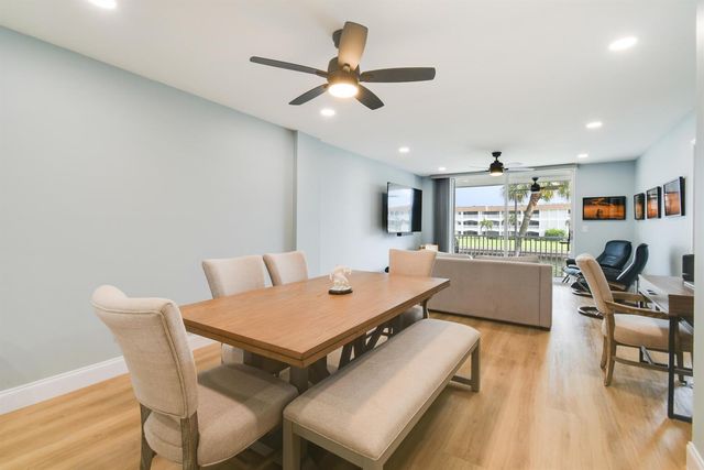 100 Paradise Harbour Boulevard 211, North Palm Beach, FL 33408