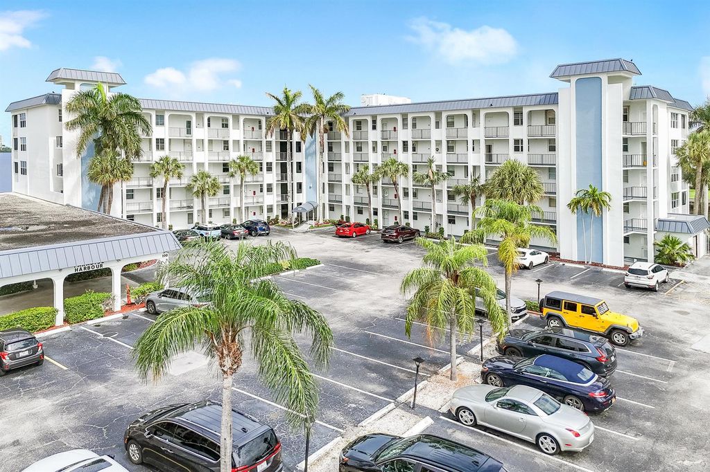 100 Paradise Harbour Boulevard 211, North Palm Beach, FL 33408