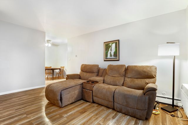 1900 Light Road 202, Oswego, IL 60543