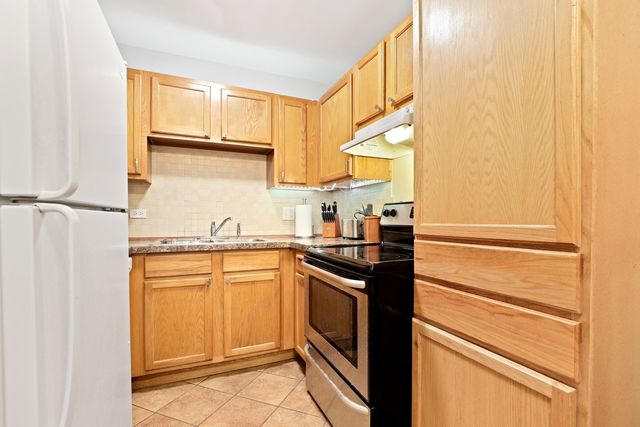 1900 Light Road 202, Oswego, IL 60543