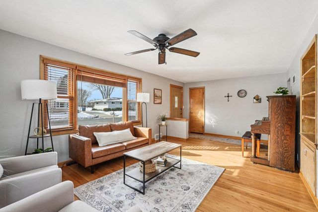 116 Mary Street, Watertown, WI 53094