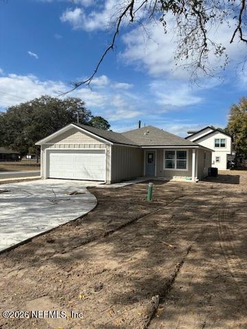 1290 SPRUCE Street, Green Cove Springs, FL 32043