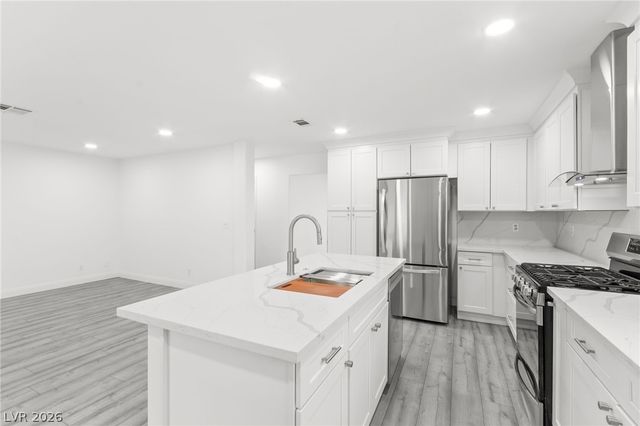 9537 Wooden Pier Way, Las Vegas, NV 89117