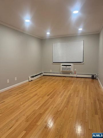 68-70 Montgomery Street 7, Bloomfield, NJ 07003