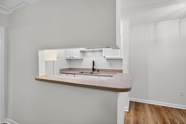 341 W Coleman Boulevard G, Mount Pleasant, SC 29464