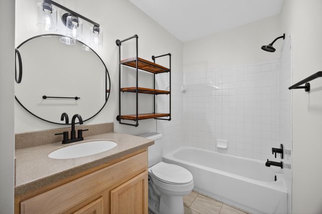 341 W Coleman Boulevard G, Mount Pleasant, SC 29464