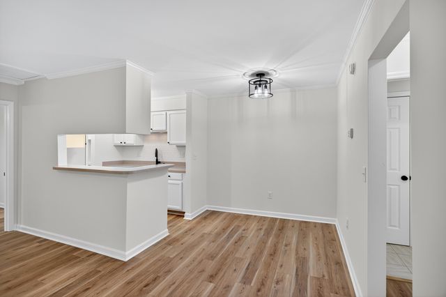 341 W Coleman Boulevard G, Mount Pleasant, SC 29464