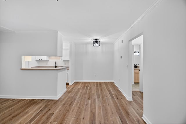 341 W Coleman Boulevard G, Mount Pleasant, SC 29464