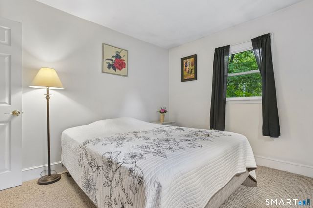 15 Hunters Path, Clinton, CT 06413