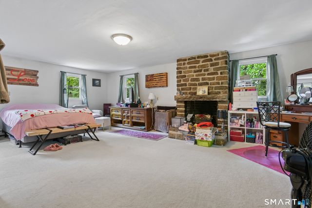 15 Hunters Path, Clinton, CT 06413