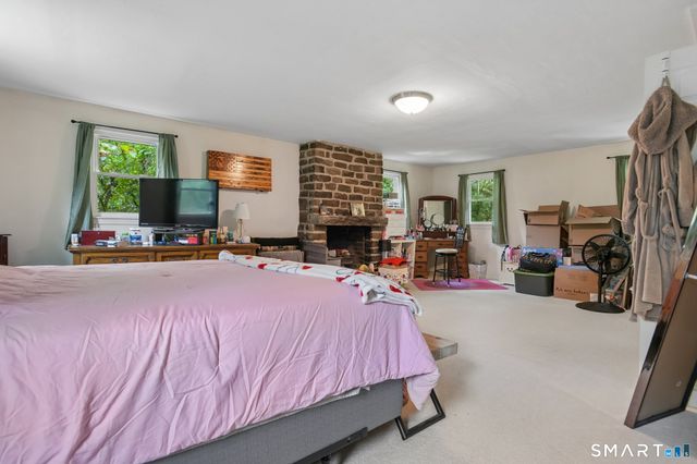 15 Hunters Path, Clinton, CT 06413