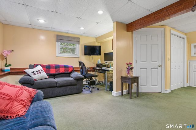 15 Hunters Path, Clinton, CT 06413
