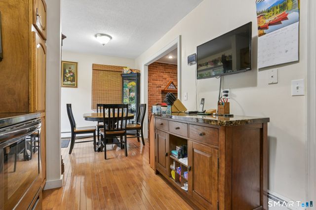 15 Hunters Path, Clinton, CT 06413