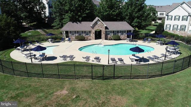 302 SUMMER COURT, Sellersville, PA 18960