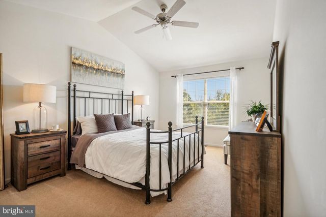 302 SUMMER COURT, Sellersville, PA 18960