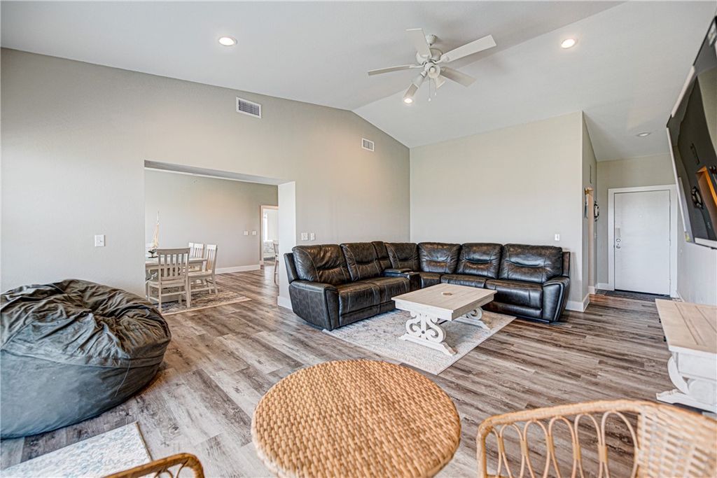 1107 Eleventh 7A, Port Aransas, TX 78373 — photo 4