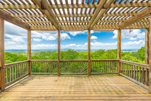 817 Harris Drive, Chattanooga, TN 37412