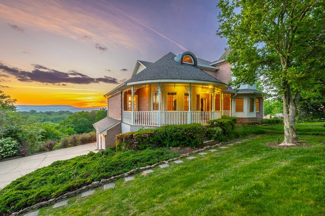 817 Harris Drive, Chattanooga, TN 37412