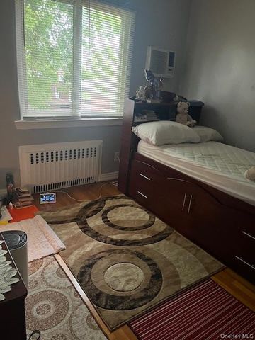 196-43 Dunton Avenue 2C, Holliswood, NY 11423