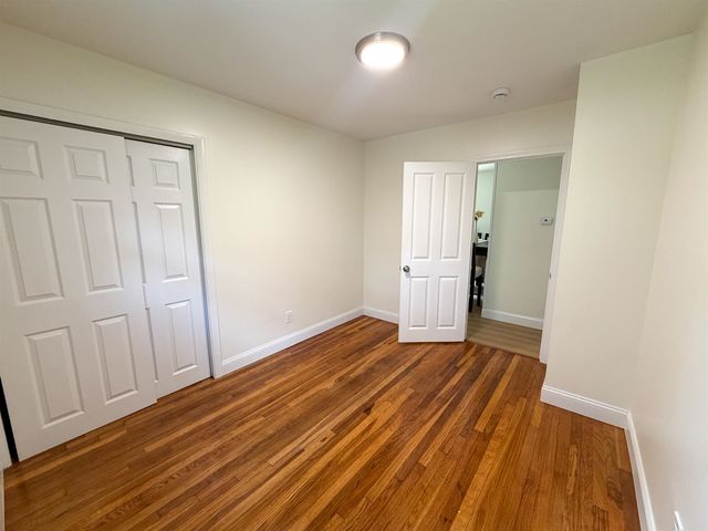 17 Bear Hill Road, Newton, NH 03858