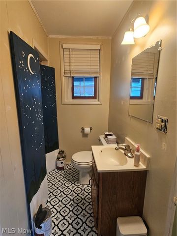 653 E Mcconnel Avenue, Mcconnelsville, OH 43756