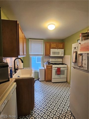 653 E Mcconnel Avenue, Mcconnelsville, OH 43756