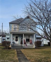 653 E Mcconnel Avenue, Mcconnelsville, OH 43756