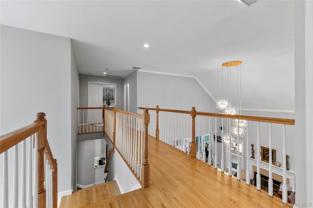 91 Bennetts Road, East Setauket, NY 11733