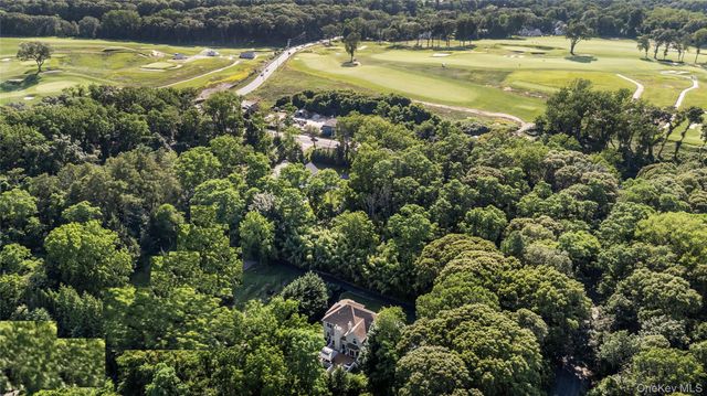 91 Bennetts Road, East Setauket, NY 11733