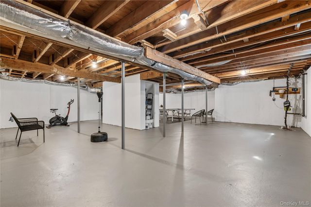 91 Bennetts Road, East Setauket, NY 11733