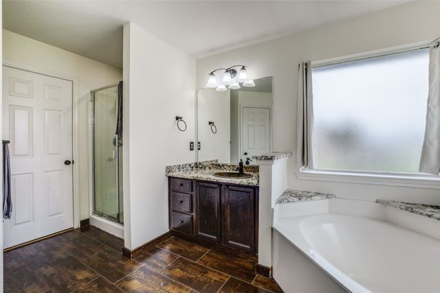 14090 Fox Chase Drive, Forney, TX 75126