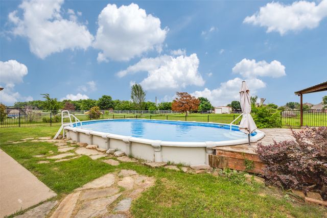 14090 Fox Chase Drive, Forney, TX 75126