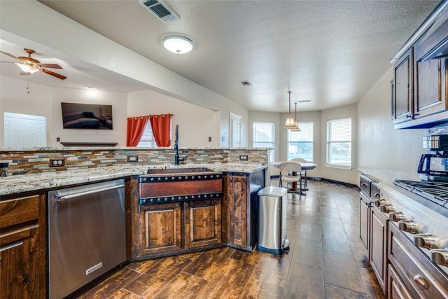 14090 Fox Chase Drive, Forney, TX 75126