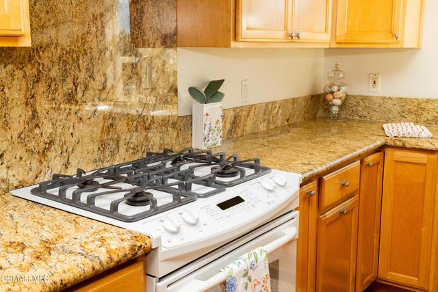 721 N Lois Avenue, Newbury Park, CA 91320