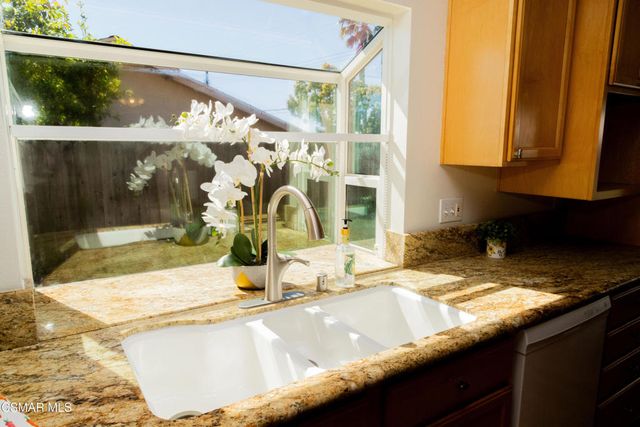 721 N Lois Avenue, Newbury Park, CA 91320