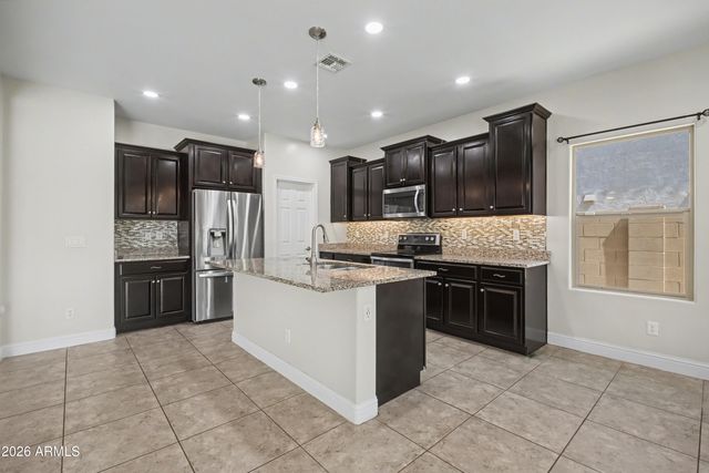 17537 W LILAC Street, Goodyear, AZ 85338