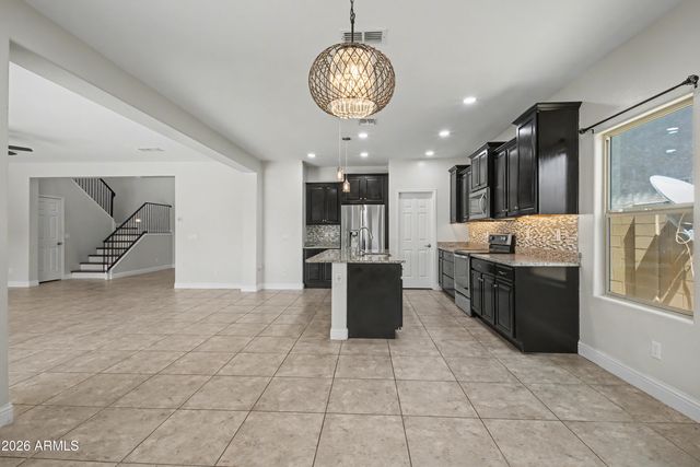 17537 W LILAC Street, Goodyear, AZ 85338