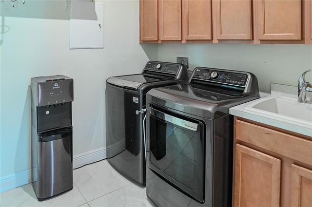 8109 LUDINGTON CIRCLE, Orlando, FL 32836