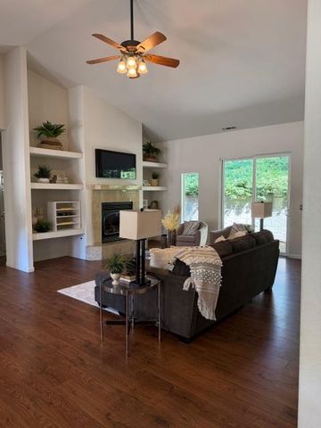 13948 Gold Country Dr, Penn Valley, CA 95946