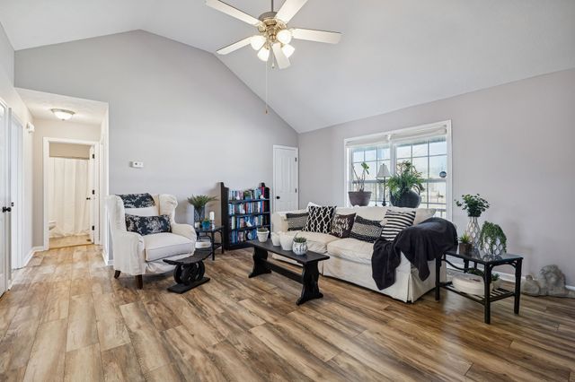 3340 Fletz Cir, Murfreesboro, TN 37129