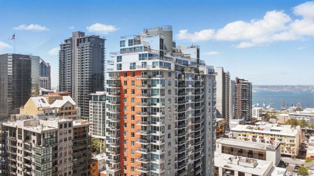 300 W Beech St 1408, San Diego, CA 92101