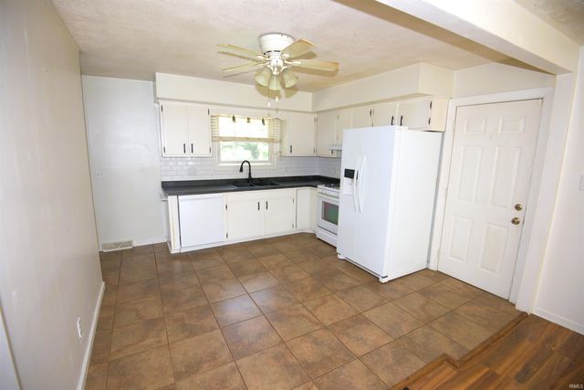 54872 Bittersweet Road, Mishawaka, IN 46545