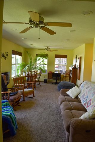 10164 Bloomfield North Road, Gentry, AR 72734