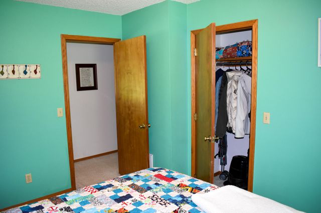 10164 Bloomfield North Road, Gentry, AR 72734