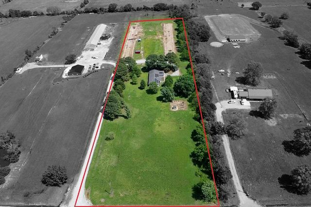 10164 Bloomfield North Road, Gentry, AR 72734
