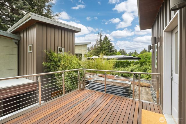 1102 5th Street, Kirkland, WA 98033