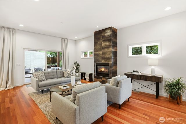 1102 5th Street, Kirkland, WA 98033