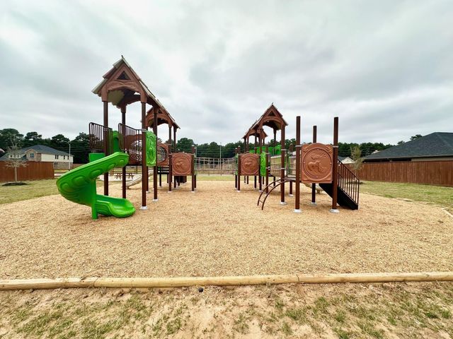 216 Emerald Thicket Lane, Huffman, TX 77336