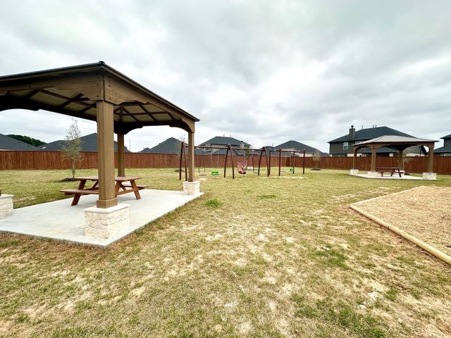 216 Emerald Thicket Lane, Huffman, TX 77336