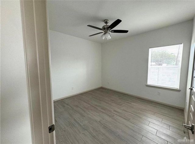 7710 N 58th Lane 2, Mission, TX 78573